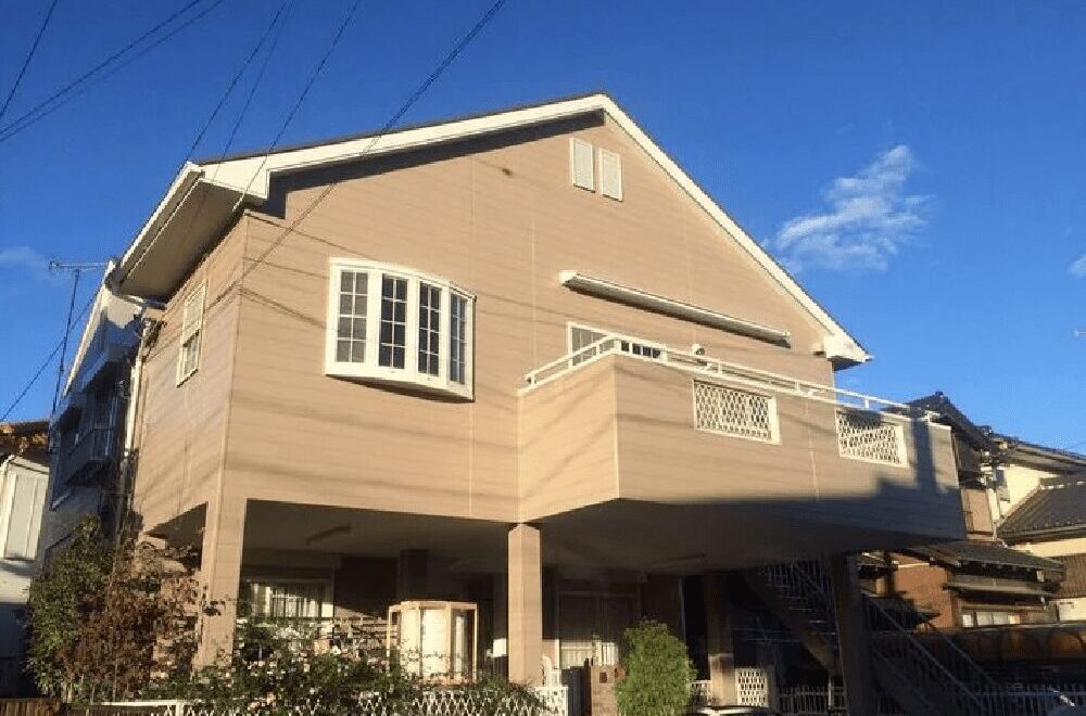 津市の外壁塗装をリペイント匠が施工した写真