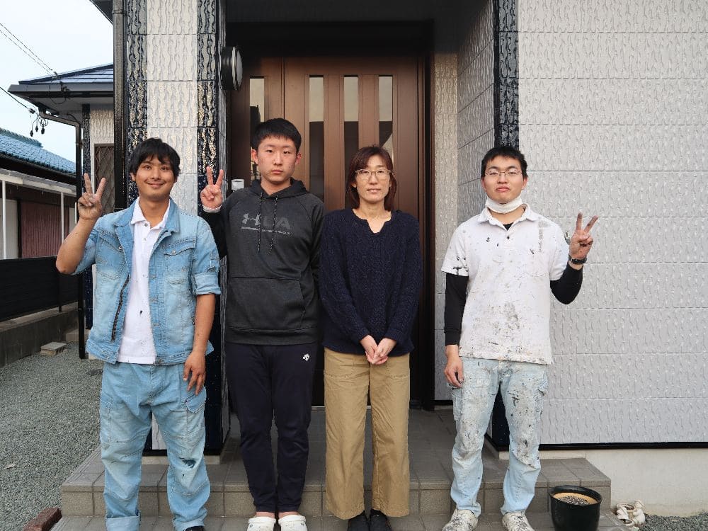 K様(津)2ショット 津市の外壁塗装をリペイント匠が施工した写真