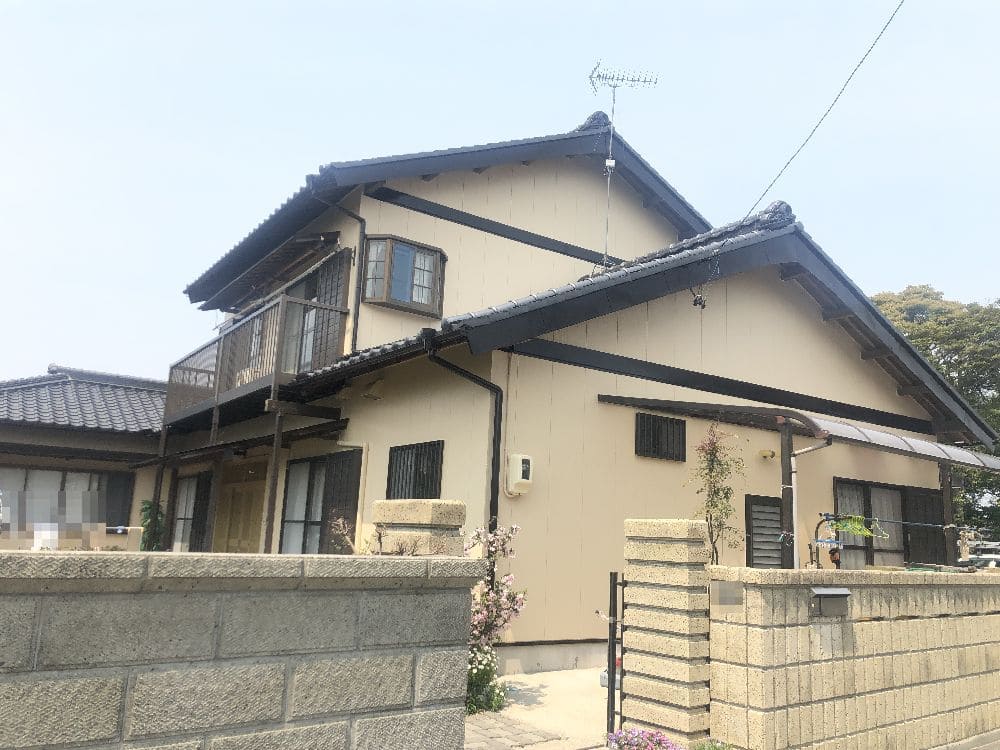 津市の外壁塗装をリペイント匠が施工した写真