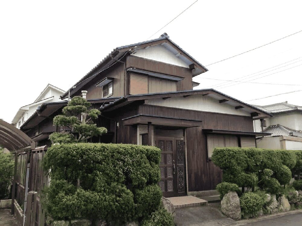 津市の外壁塗装をリペイント匠が施工した写真