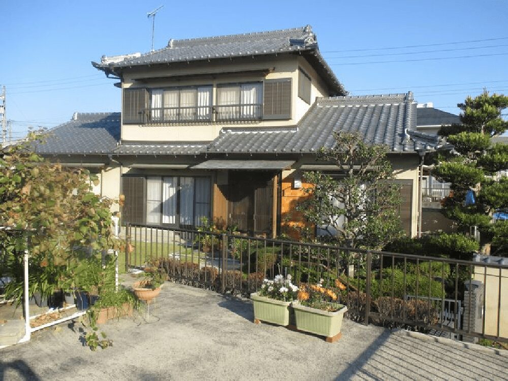 津市の外壁塗装をリペイント匠が施工した写真