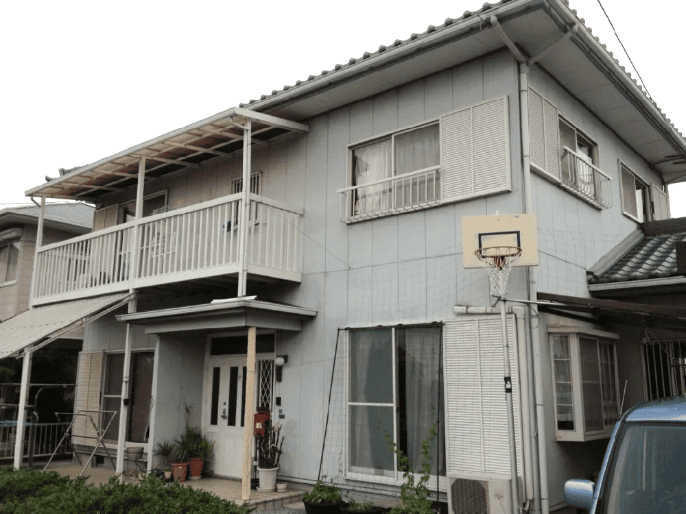 U様(鈴鹿)施工前 (2) 鈴鹿市の外壁塗装をリペイント匠が施工した写真