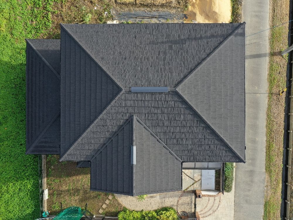 津市の外壁塗装、屋根工事をリペイント匠が施工した写真