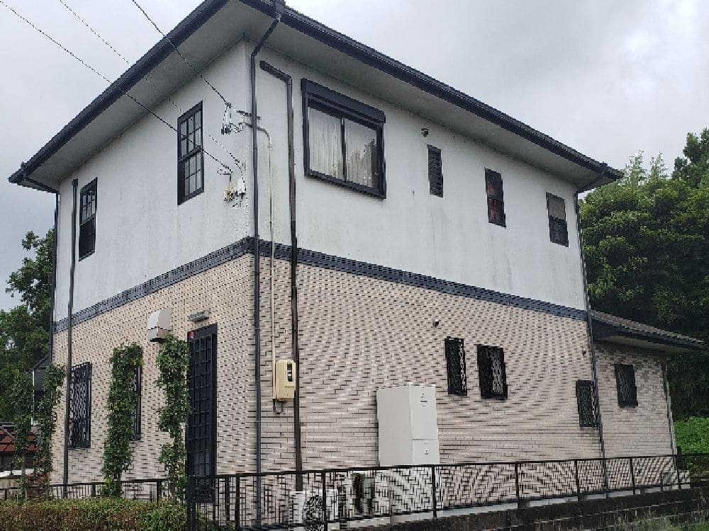 N様(津)施工前5 津市の外壁塗装,、屋根工事をリペイント匠が施工した写真