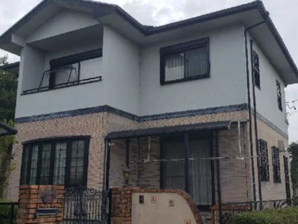 津市の外壁塗装、屋根工事をリペイント匠が施工した写真