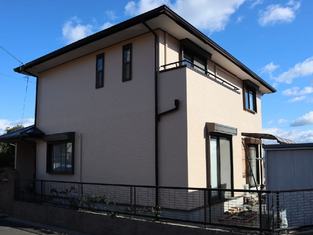 鈴鹿市の外壁塗装をリペイント匠が施工した写真