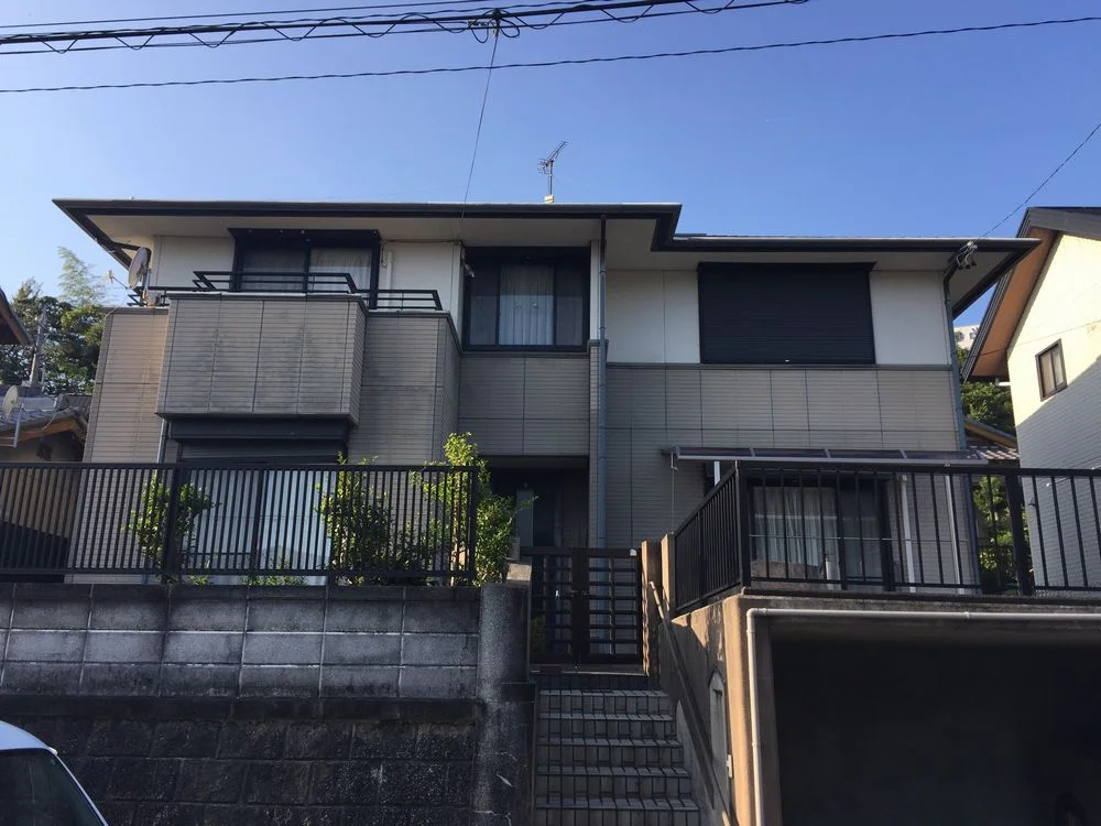 施工前-1-8 伊勢市の外壁塗装をリペイント匠が施工した写真