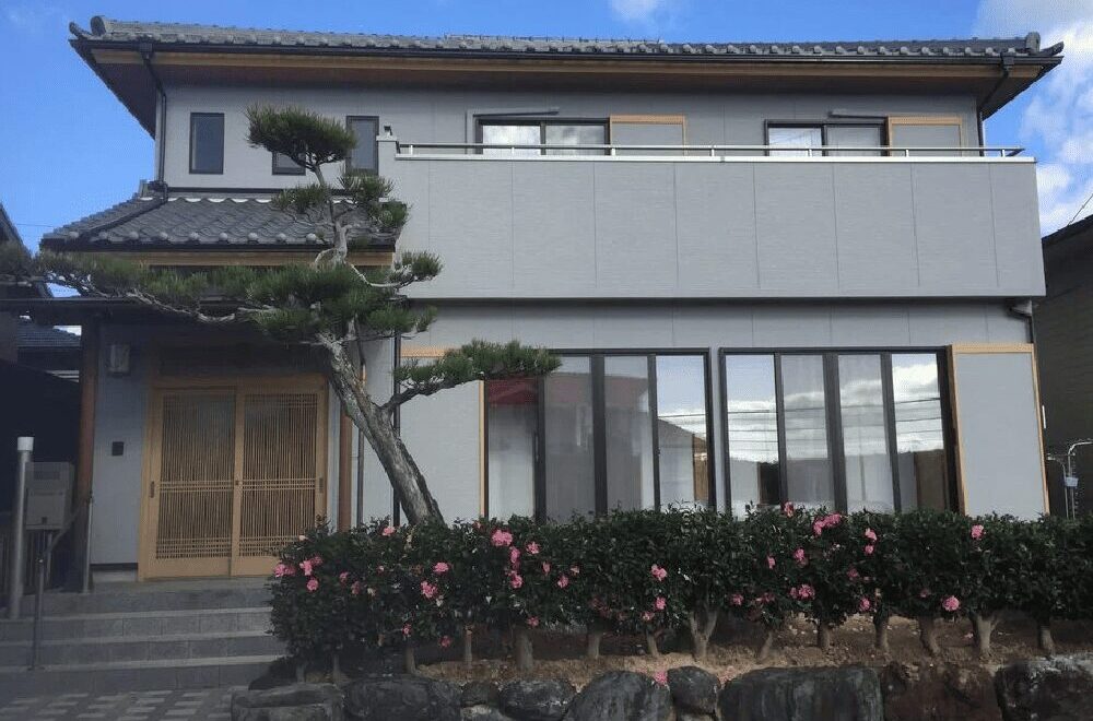 津市の外壁塗装をリペイント匠が施工した写真