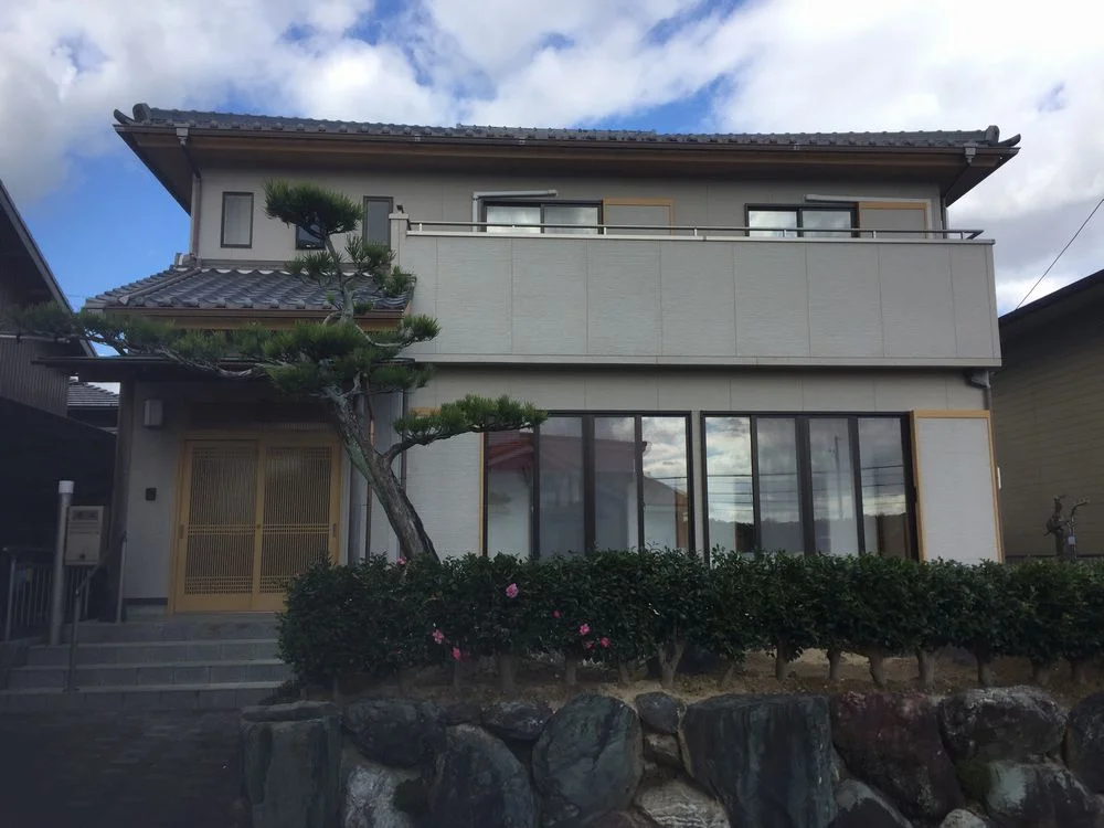 施工前-1-13 津市の外壁塗装をリペイント匠が施工した写真