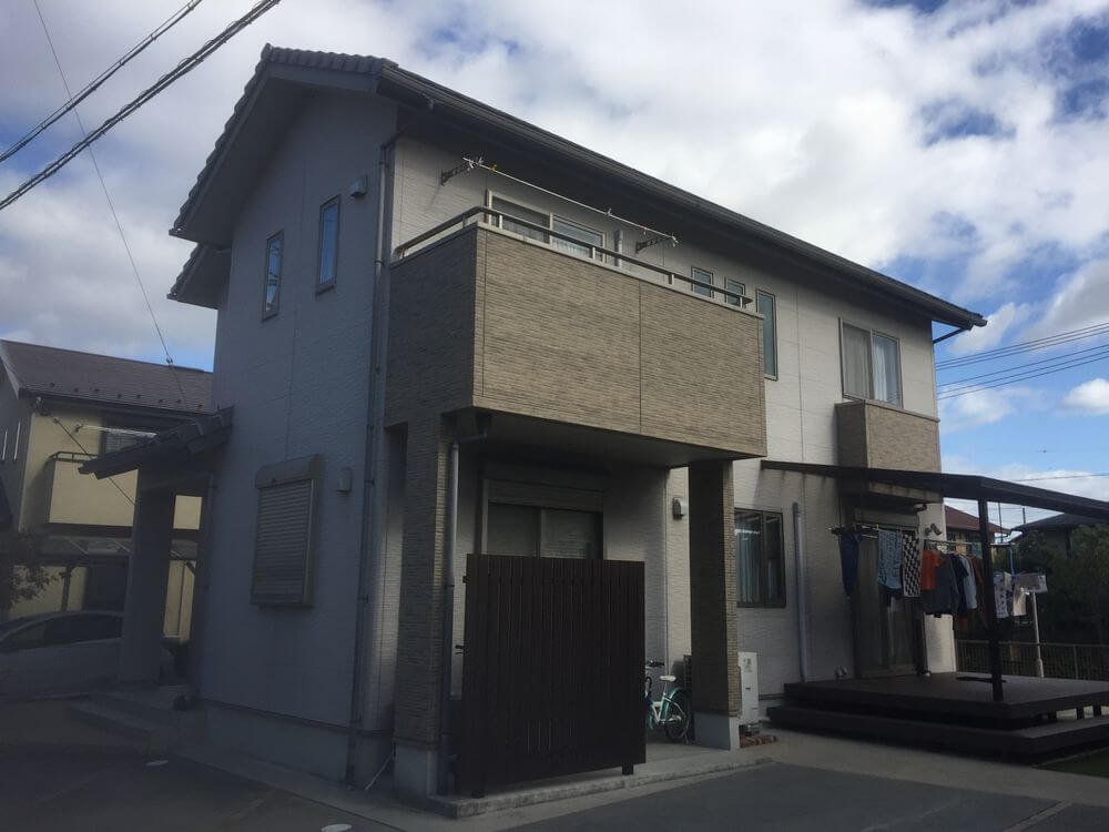 施工前 2 (4) (1) 三重県津市:外壁塗装前:リペイント匠