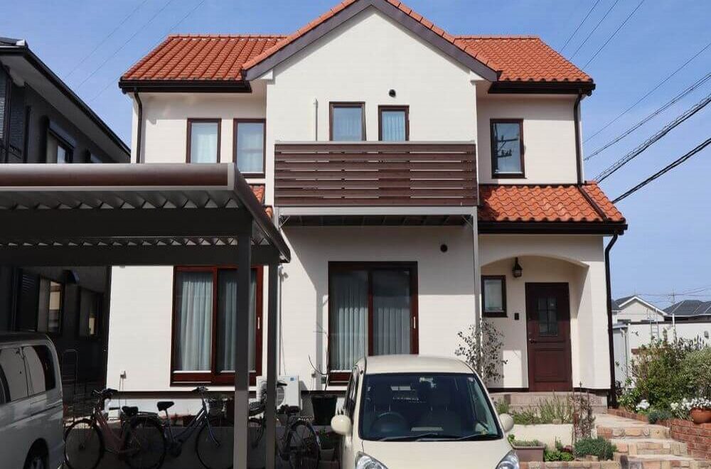 鈴鹿市｜白色の爽やかな外壁へ｜新築のような外観になり、新鮮な気持ちです