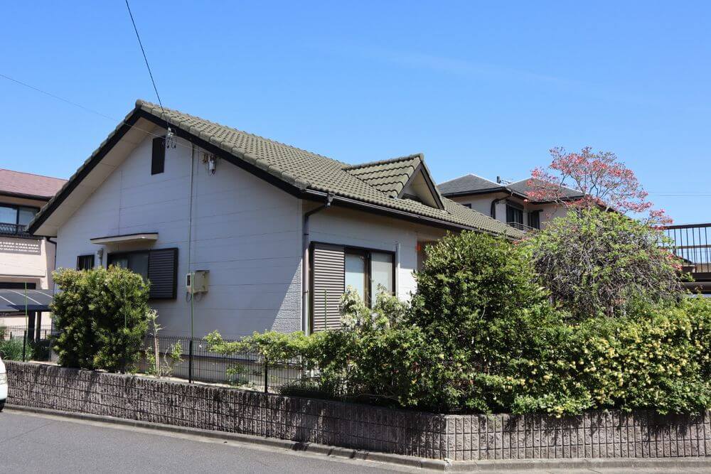 施工前 2 (5) (1) 津市、外壁塗装、リペイント匠