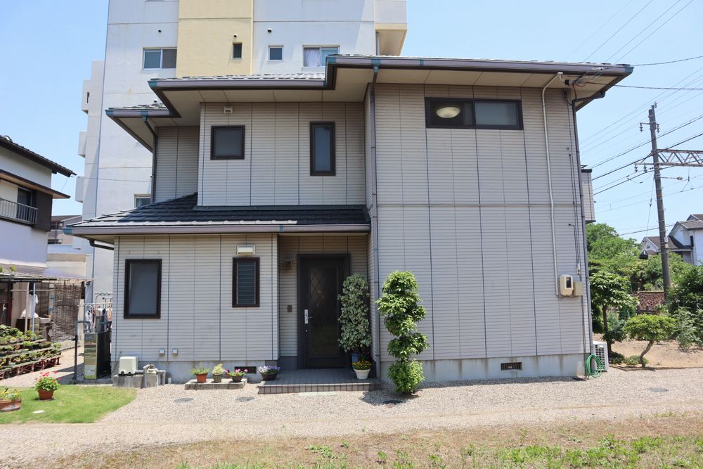 施工前 1 (6) 鈴鹿市、外壁塗装、ガイナ、リペイント匠