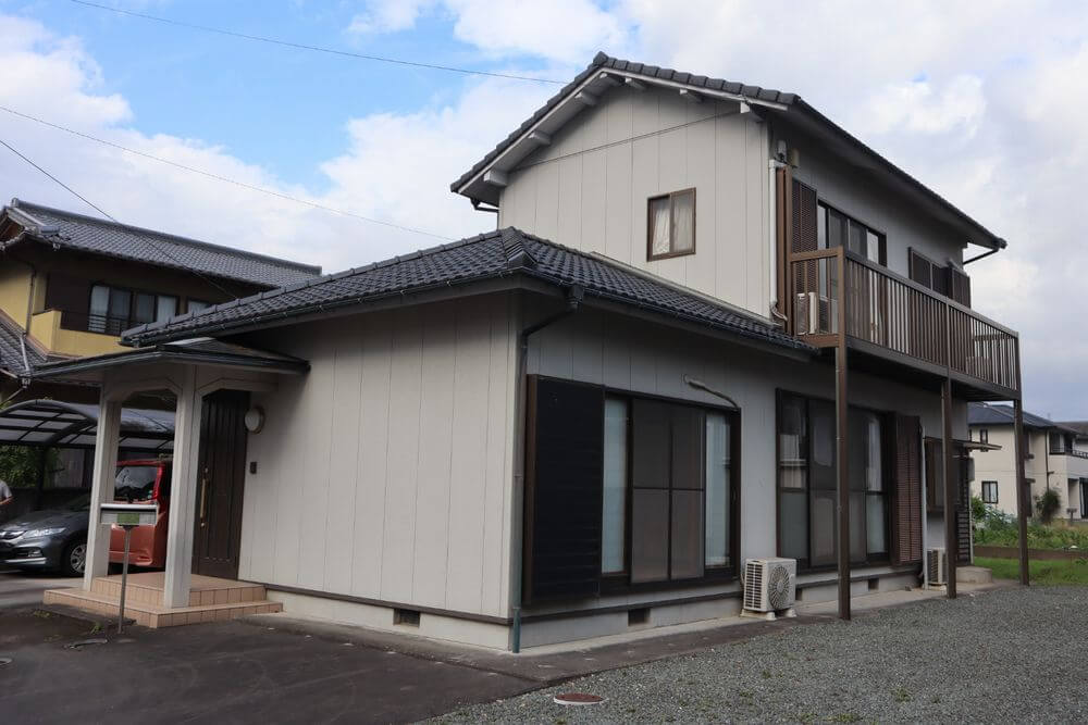 施工前 3 (1) 外壁塗装 屋根カバー工事 無機塗料 リペイント匠