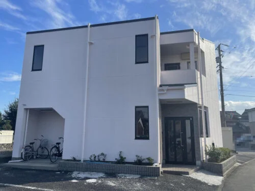 施工後3-11-1-500x375 松阪市の外壁塗装、屋根塗装、防水工事をリペイント匠が施工した写真
