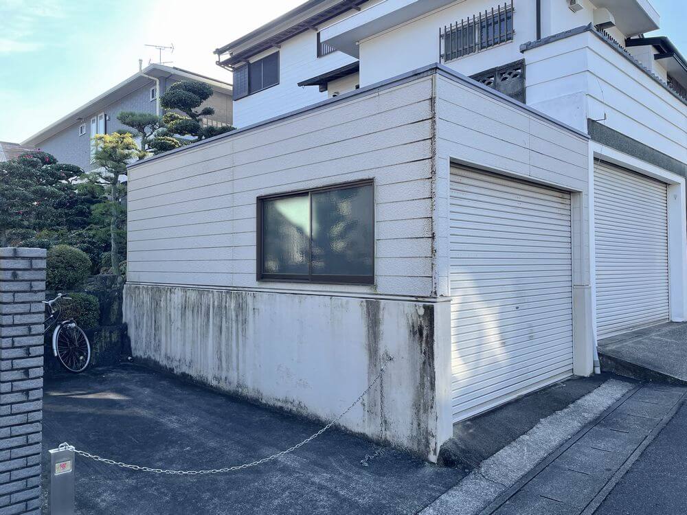 車庫 施工前 2 (1) 津市 外壁塗装 リペイント匠
