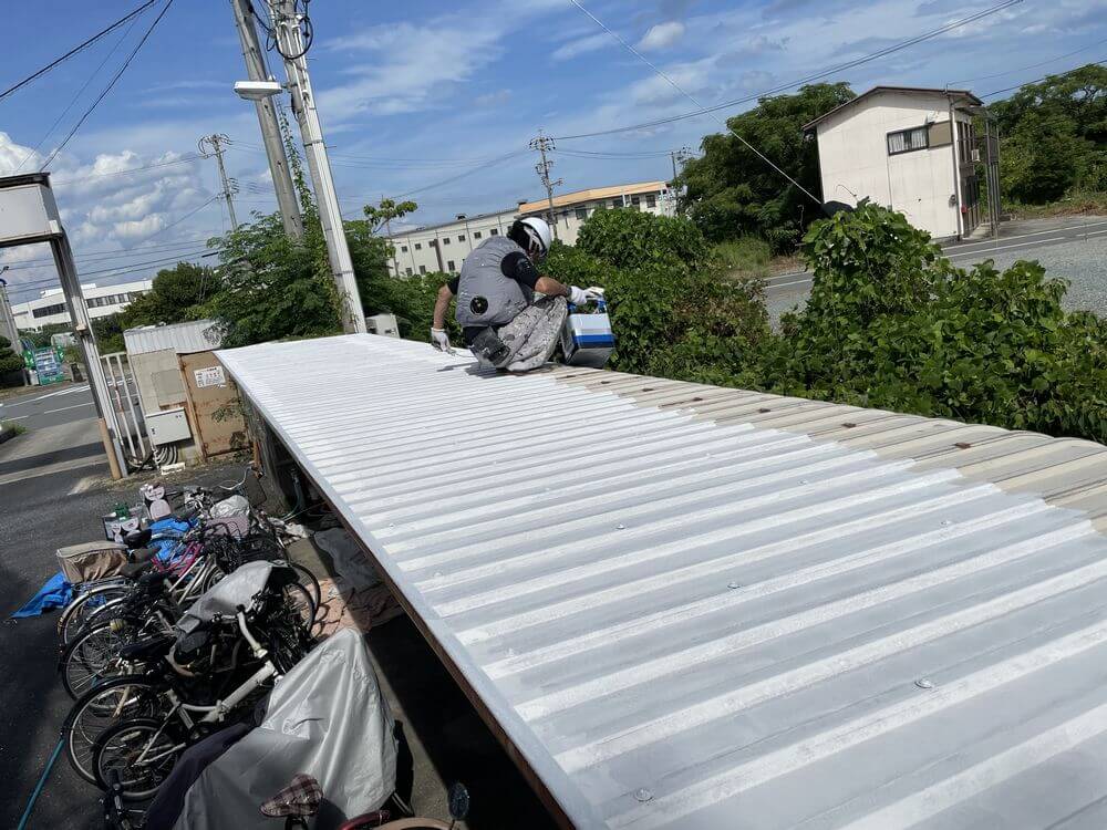 津市のマンション外壁塗装中