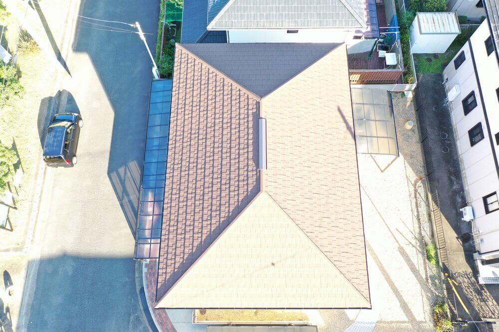 屋根カバー工法 施工後2 (1) (2) 津市 屋根工事 リペイント匠