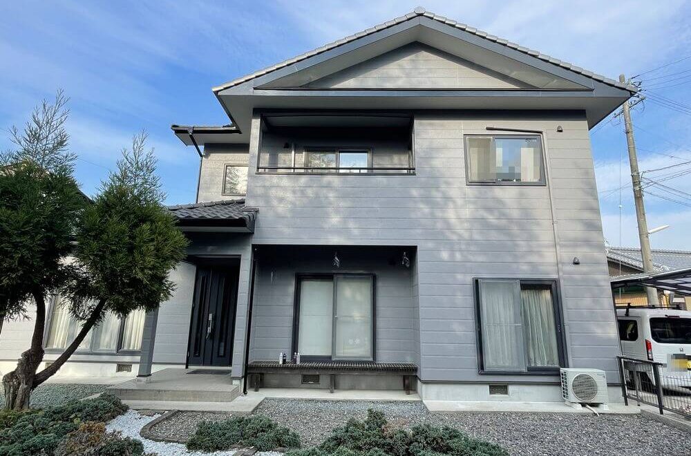 亀山市｜新しいお色に一新｜新築のような我が家になり、大変幸せです