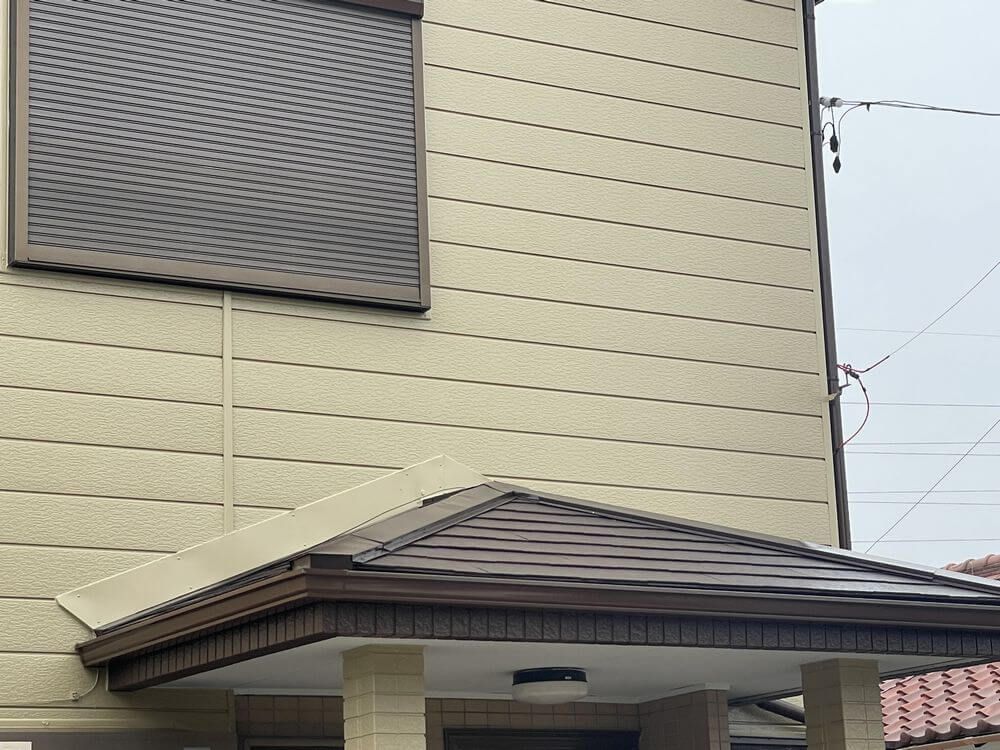 玄関ポーチ屋根 施工後 (1) 鈴鹿市 外壁塗装 リペイント匠