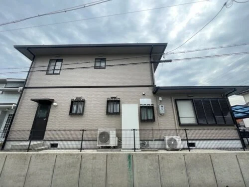 M様亀山施工後_外壁全体-1-500x375 亀山市の外壁塗装、屋根塗装をリペイント匠が施工した写真