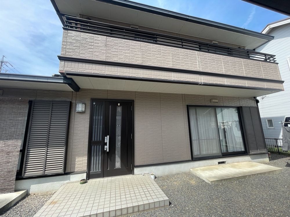 M様亀山施工前_外壁全体-3 亀山市の外壁塗装、屋根塗装をリペイント匠が施工した写真