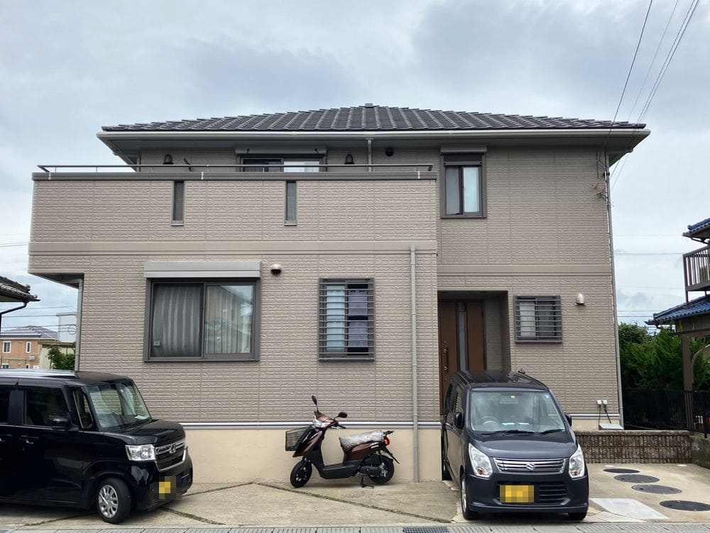 Y様鈴鹿市_施工後_外壁全体-2 鈴鹿市の外壁塗装、防水工事をリペイント匠が施工した写真