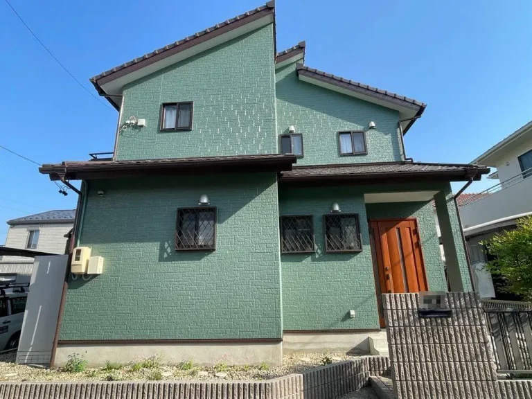 鈴鹿市｜おしゃれなグリーン色に塗装｜皆さま最高にすべてステキでした