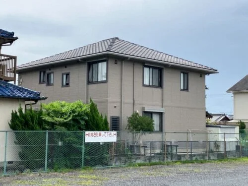 Y様鈴鹿市_施工後_外壁全体-500x375 鈴鹿市の外壁塗装、防水工事をリペイント匠が施工した写真