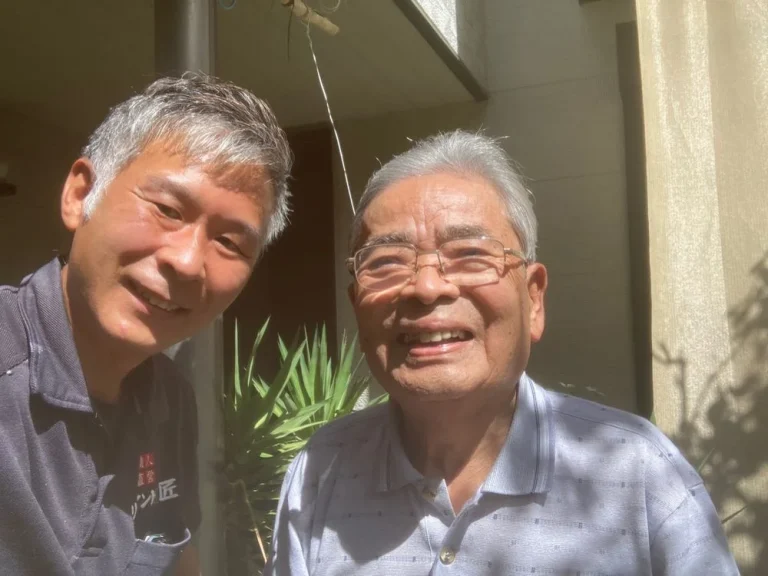 名張市│ミサワホームの住宅屋根をブラックに│匠さんを選び間違いなかった