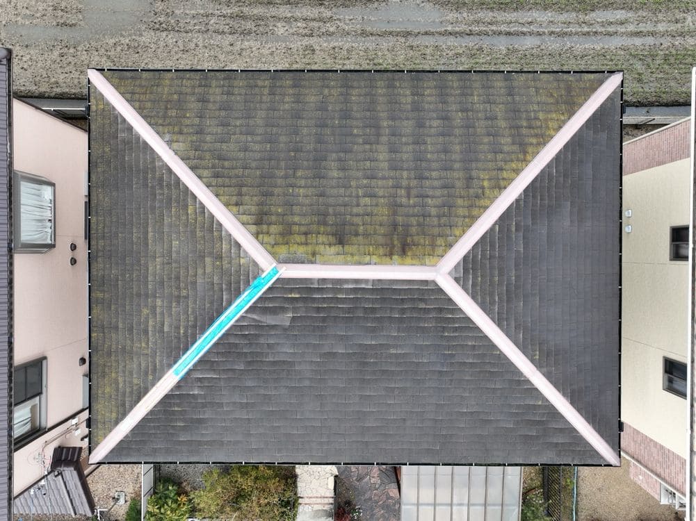 鈴鹿市の外壁塗装、屋根カバー工事をリペイント匠が施工した写真