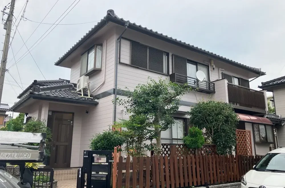 津市｜三交ホーム住宅を優しい色で塗装│新築当時のようにきれいになり満足