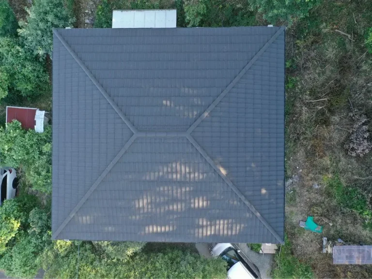 菰野町｜屋根カバー工事でリフレッシュ｜デグラ屋根を選んだ事に大変満足