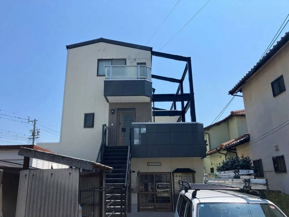 四日市市|モノトーンに塗装│細かい部分も塗装して大変満足しております
