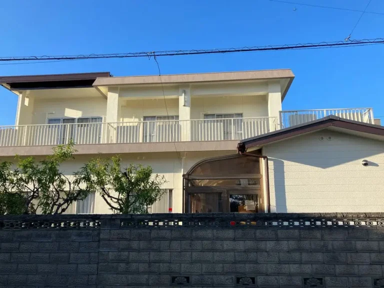 四日市市｜爽やかな色で塗装＆防水│分かりやすい説明・愛想も良いです