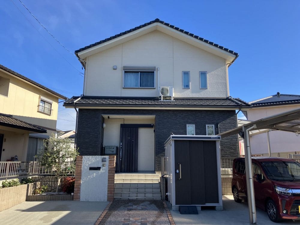 N様(多気郡)_施工前_外壁全体 (2) 多気郡の外壁塗装をリペイント匠が施工した写真