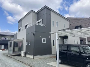 伊勢市の外壁塗装、屋根塗装、防水工事をリペイント匠が施工した写真