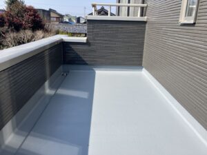 伊勢市の防水工事をリペイント匠が施工した写真