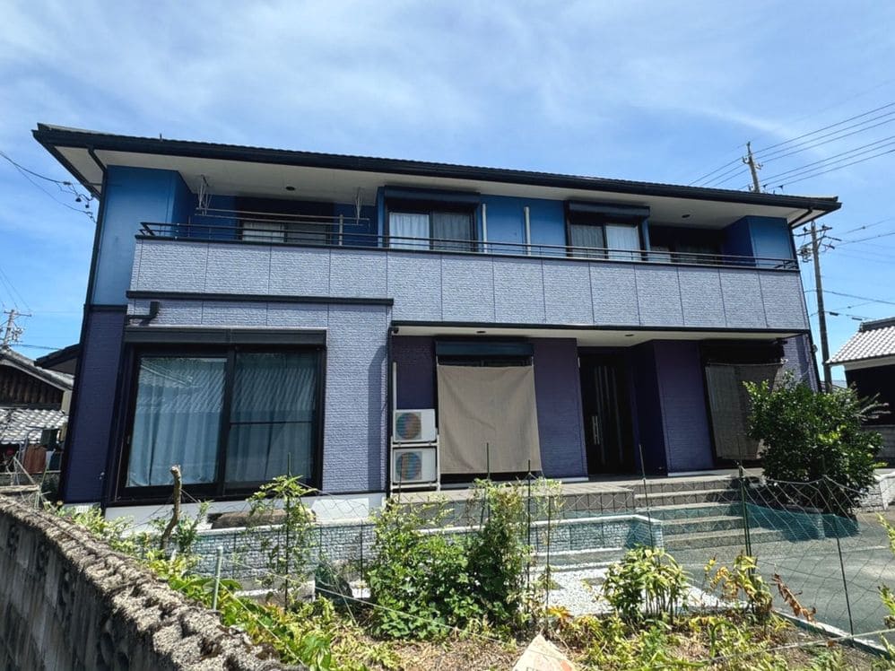 I様(四日市市堂ケ山町)施工前_外壁全体 (3) 四日市市の外壁屋根塗装をリペイント匠が施工した写真