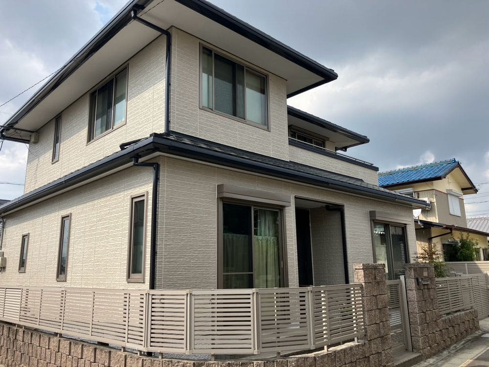 S様(津市久居新町)_施工後_外壁全体 津市の外壁塗装をリペイント匠が施工した写真