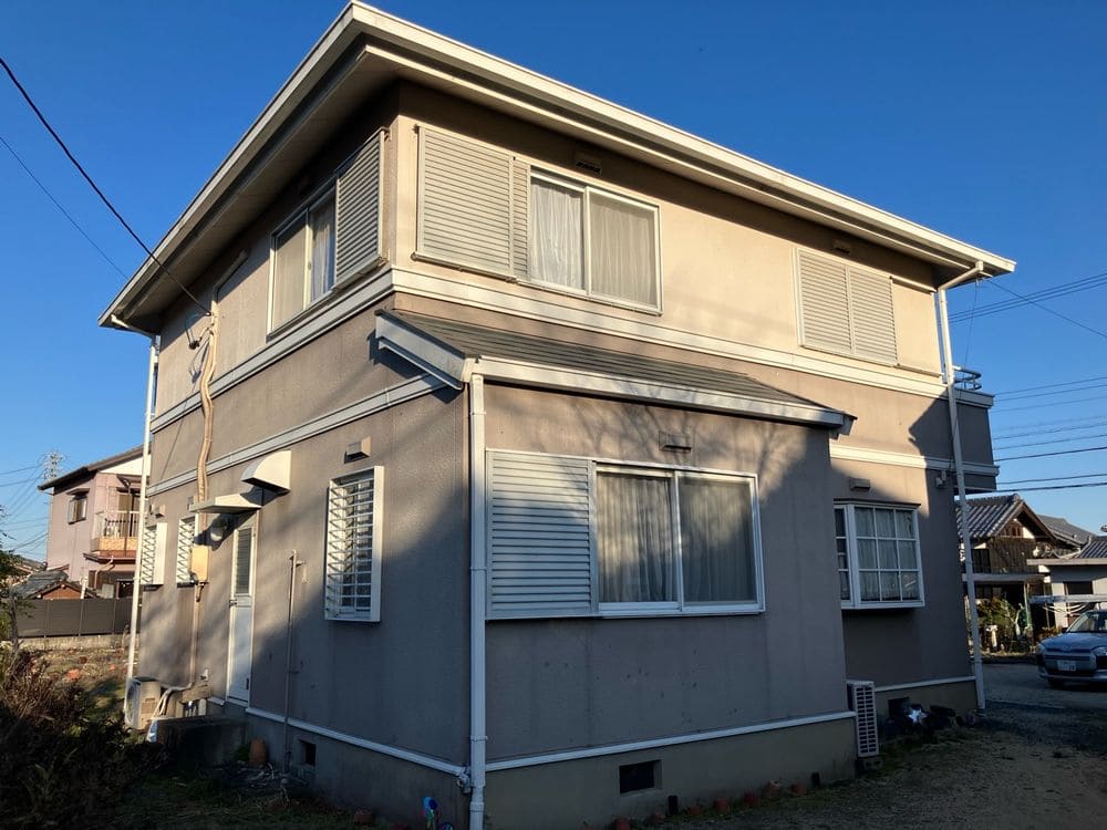 B様(津市分部)_施工前_外壁全体 (3) 津市の外壁塗装、屋根塗装、防水工事をリペイント匠が施工した写真