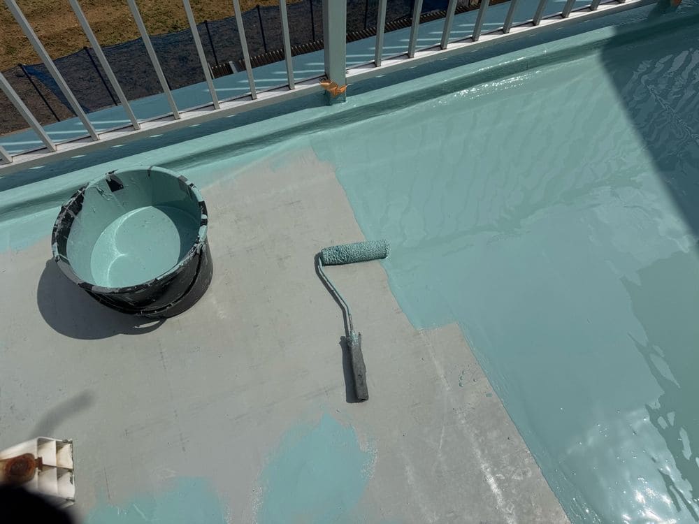 M様(松阪市)_防水_防水(二層目) 松阪市の防水工事をリペイント匠が施工した写真