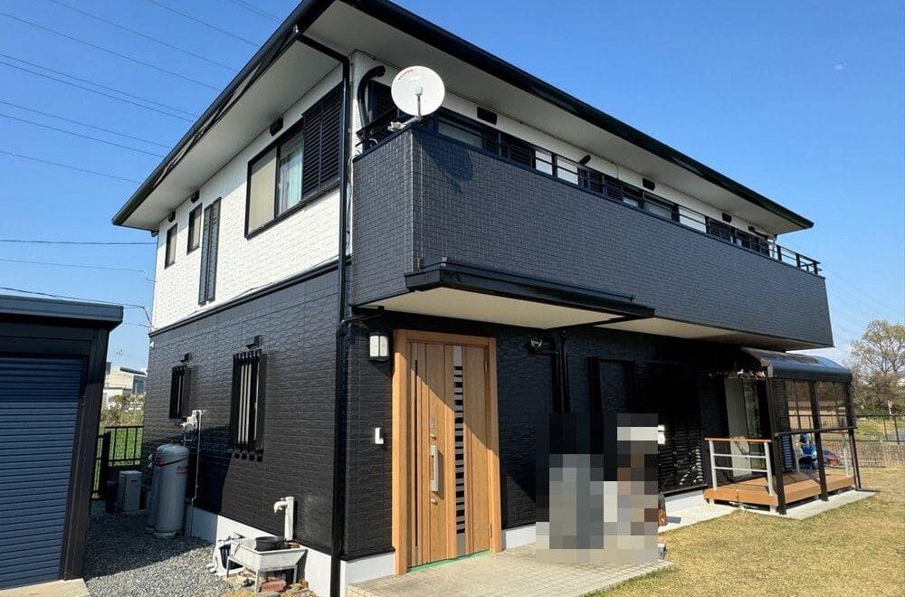 員弁郡東員町の外壁塗装をリペイント匠が施工した写真