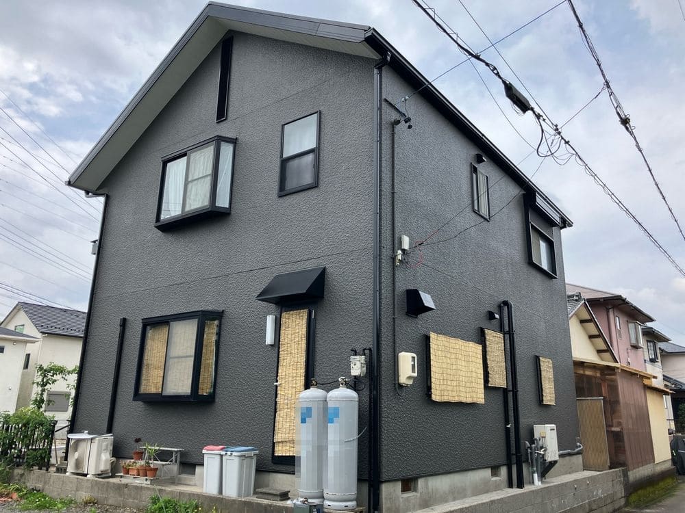 K様(鈴鹿市)外壁_施工後2 鈴鹿市の外壁塗装をリペイント匠が施工した写真