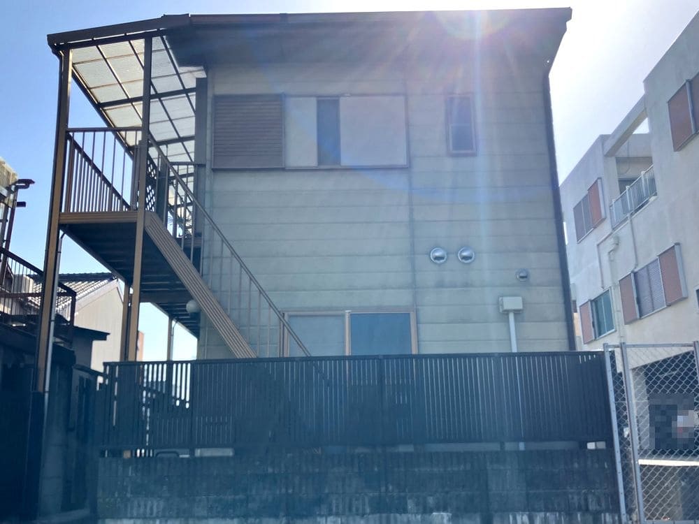 K様(松阪市)外壁_施工前3 松阪市の外壁・屋根塗装をリペイント匠が施工した写真