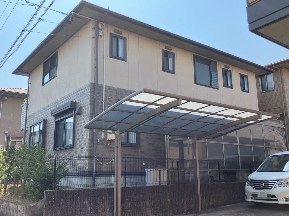 A様(津)施工前_外壁全体 (1) 津市の外壁塗装、屋根塗装をリペイント匠が施工した写真