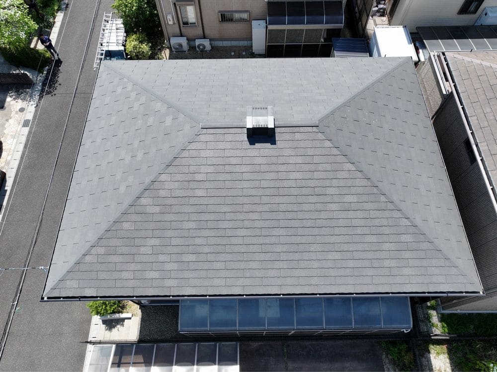 A様(津)施工後_屋根全体 津市の外壁塗装、屋根塗装をリペイント匠が施工した写真