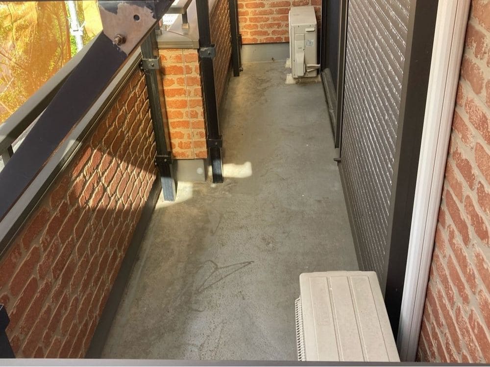 T様(津)施工前_防水 津市の外壁塗装、防水工事をリペイント匠が施工した写真