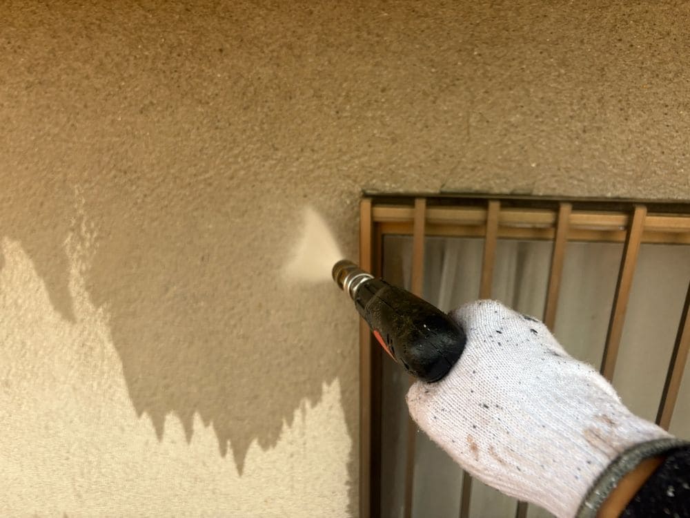 K様(名張市)_高圧洗浄(外壁) (2) 名張市の外壁塗装をリペイント匠が施工した写真