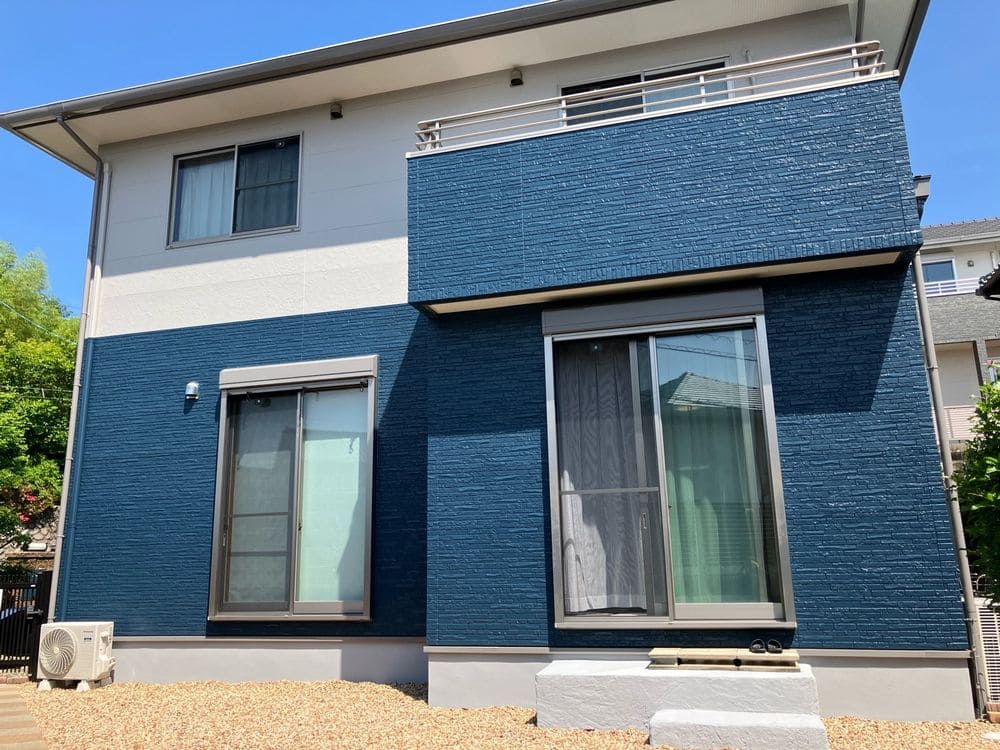 I様(四日市市尾平町)施工後_外壁全体 (3) 四日市市の外壁塗装をリペイント匠が施工した写真